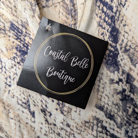 NWT Three Bird Nest Women’s Medium Blouse Top Shirt Snake Print Cream Gold Black - Picture 8 of 9